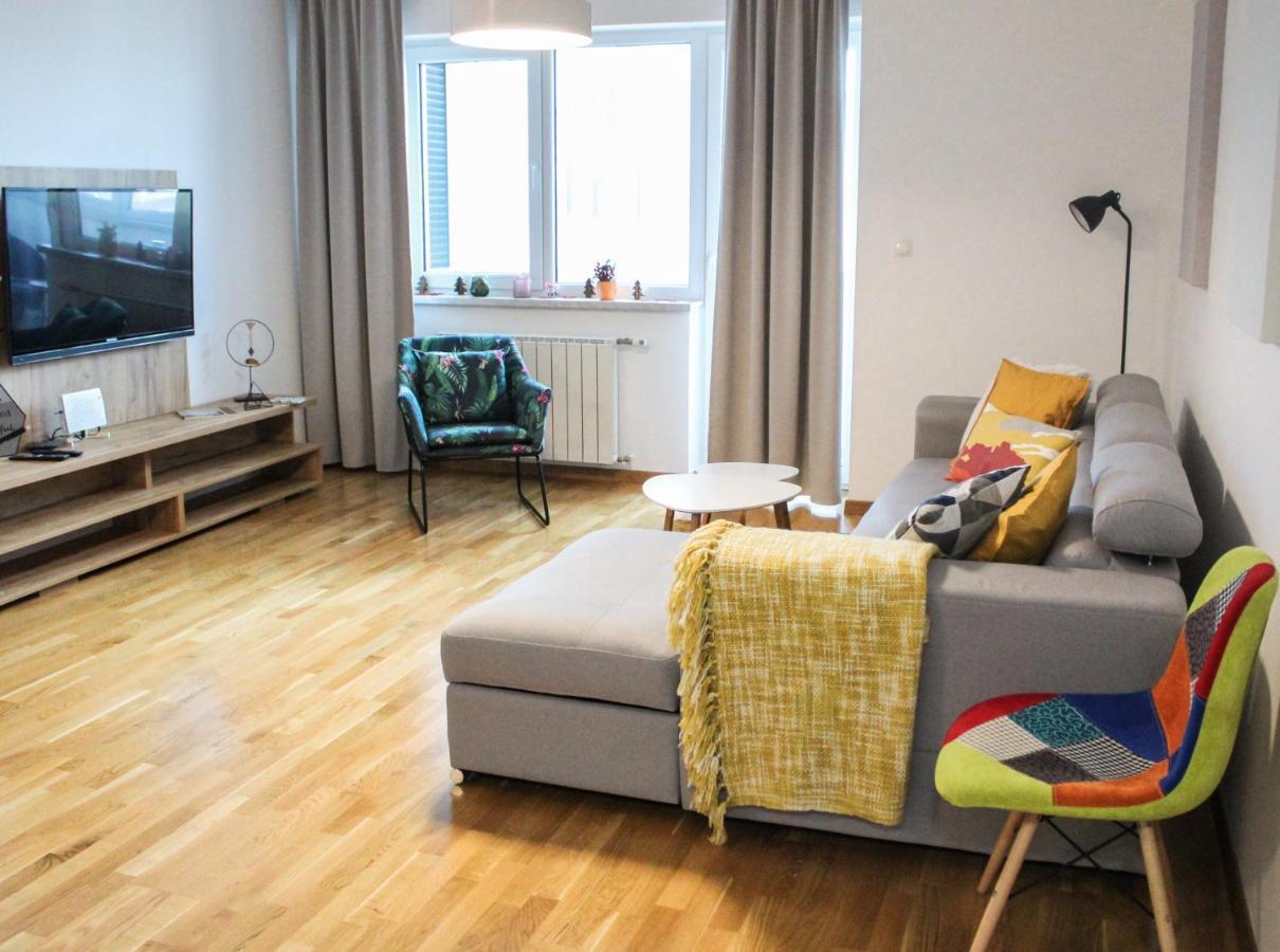 Bright, Modern & Cozy Apartment Tuzla Exteriör bild